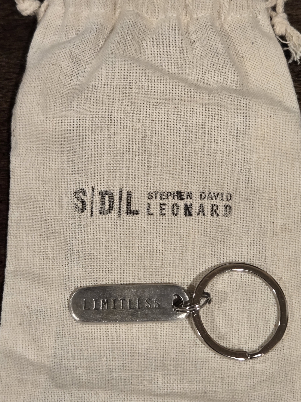 LIMITLESS Rounded Rectangular Pewter Inspirational Keychain - Picture 4 of 5